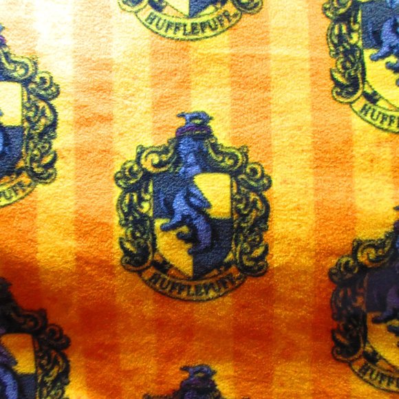 Long Warm Handmade Harry Potter Hufflepuff House Fleece Blanket 73" x 58" - Picture 3 of 3